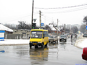 БАЗ-22151 гос.# 015-99ХА 207-го маршрута поворачивает с улицы Механизаторской на улицу Академика Павлова