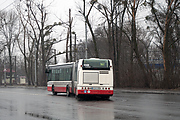 Irisbus Citelis 18M гос.# AX0641MP временного маршрута 147э возле станции метро "Индустриальная" выезжает с терминала на проспект Героев Харькова