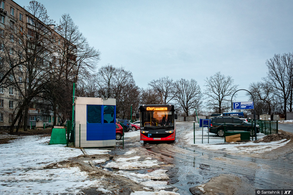 Karsan Atak гос.# АХ0781КР 47-го маршрута на улице Непокоренных в районе улицы Светлой