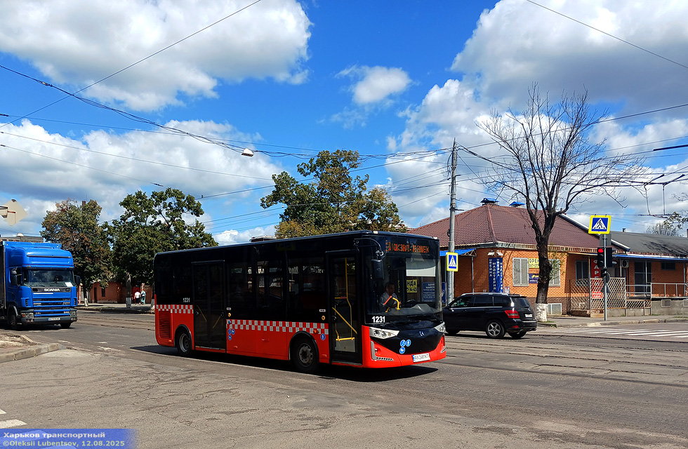 Karsan Atak гос.# АХ2681КТ 1-го маршрута на улице Евгения Котляра возле улицы Коцарской