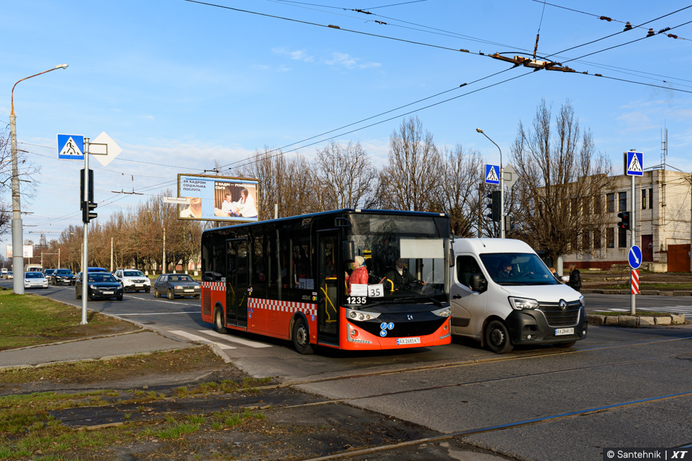 Karsan Atak гос.# АХ2685КТ 35-го маршрута на проспекте Льва Ландау возле Салтовского шоссе