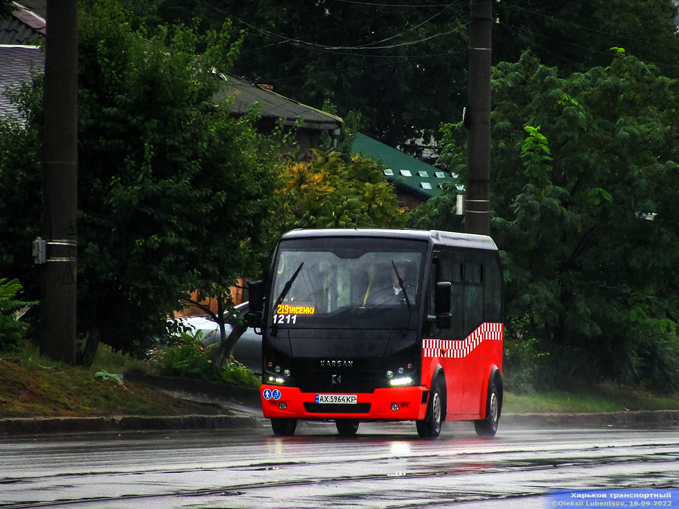 Karsan Jest+ гос.# АХ5964КР 219-го маршрута на улице Москалевской в районе улицы Валерьяновской
