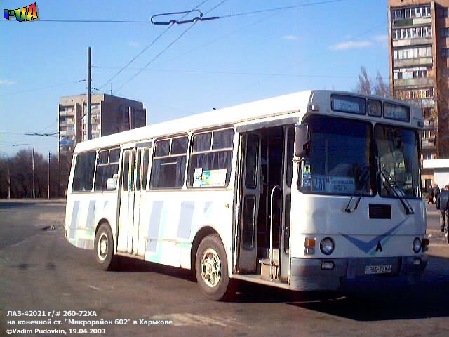 Автобус ЛАЗ-42021, гос.# 260-72 ХА, маршрут 281, на конечной станции "602-й микрорайон"