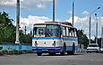 ЛАЗ-695НГ гос.# АХ0352ВЕ 1-го маршрута в Изюме на улице 20 лет Октября на путепроводе через железную дорогу