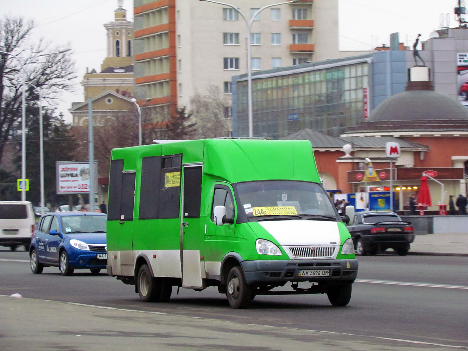 Рута-20 гос.# AX3696BM 244-го маршрута на Плехановской улице в районе стадиона "Металлист"