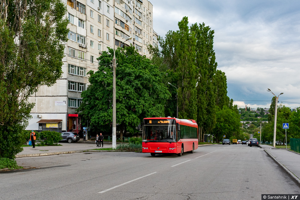 Volvo 7700 гос.# АХ2645ОС 81-го маршрута на улице Велозаводской в районе улицы Амосова