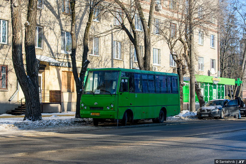 ЗАЗ-А07А.30 гос.# АХ0835АА на Алексендровском проспекте возле проспекта Архитектора Алешина
