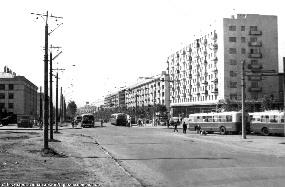 Проспект Ленина в районе пересечения с улицей 23-го августа