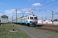 ЭР2Т-7119 сообщением Харьков - Дебальцево (поезд №807) отправляется со станции Святогорск