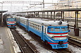 ЭР2-327 и ЭР2-406 на станции Харьков-Пассажирский