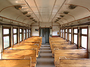 Пассажирский салон вагона ЭР2-40603
