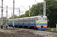 Электропоезд ЭР2-636/336 отправляется со станции Огульцы в сторону Харькова