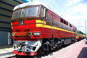 Тепловоз ТЭП70-0030 на станции Харьков-Пассажирский
