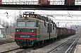 ВЛ82м-031 с грузовым поездом проходит станцию Новожаново