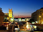 Вид на Привокзальную площадь станции Харьков-Пассажирский со стороны улицы Полтавский Шлях