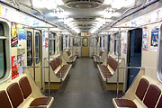 Пассажирский салон вагона метро типа 81-719.2 #122
