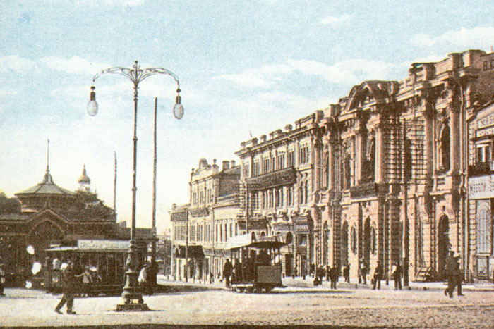 Николаевская площадь (сейчас площадь Конституции)