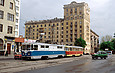 ВТП-4 буксирует вагон Tatra-T3SU #982 по улице Красноармейской в районе улицы Полтавский Шлях
