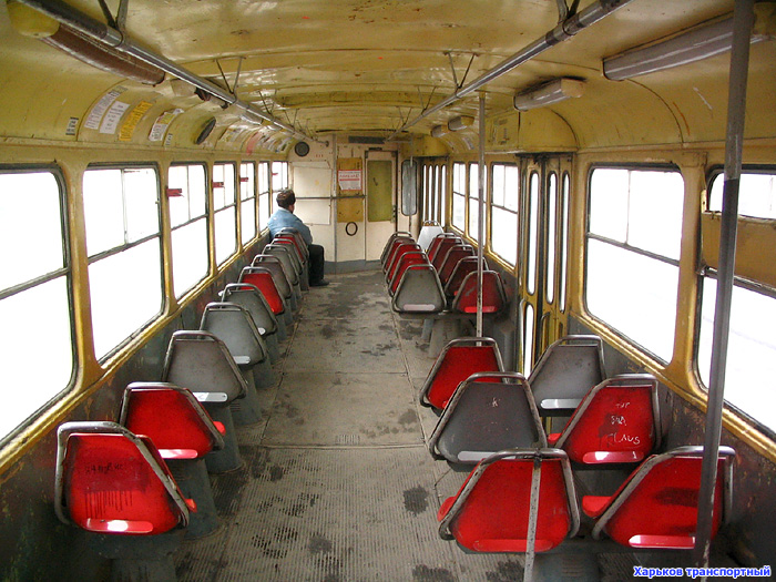 Пассажирский салон вагона Tatra-T3SU #1886