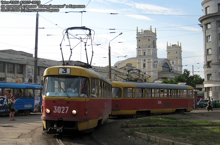 Tatra-T3SU #3027-3028 3-го маршрута на конечной станции "Южный вокзал"