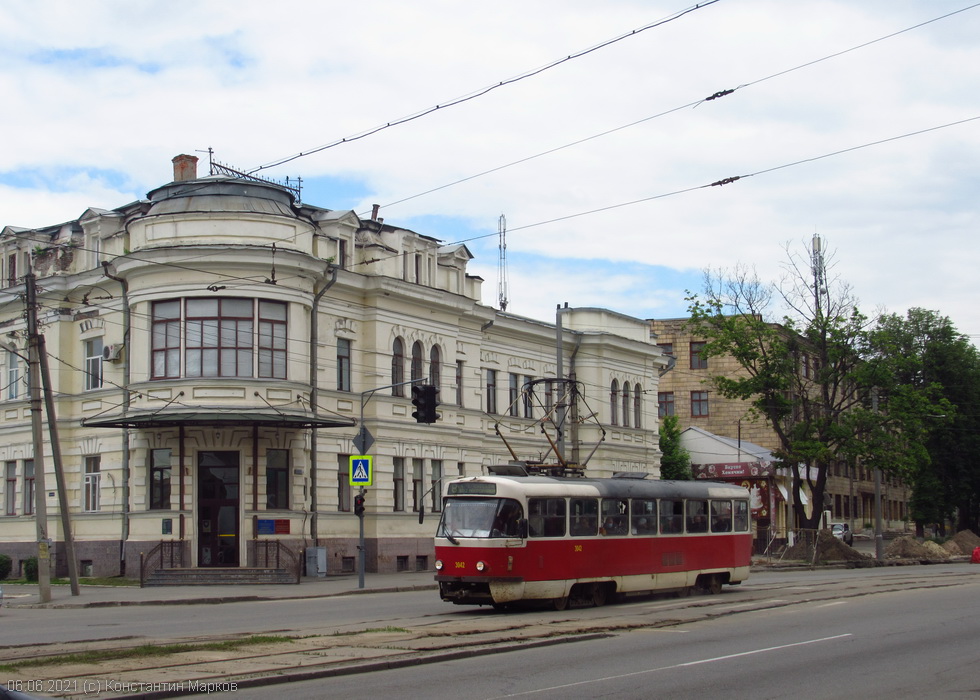 Tatra-T3SUCS #3042 6-го маршрута на Московском проспекте возле перекрестка с улицей Леси Украинки