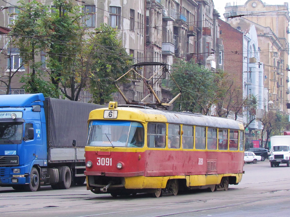 Tatra-T3SU #3091 6-го маршрута на улице Полтавский шлях в районе улицы Маршала Конева