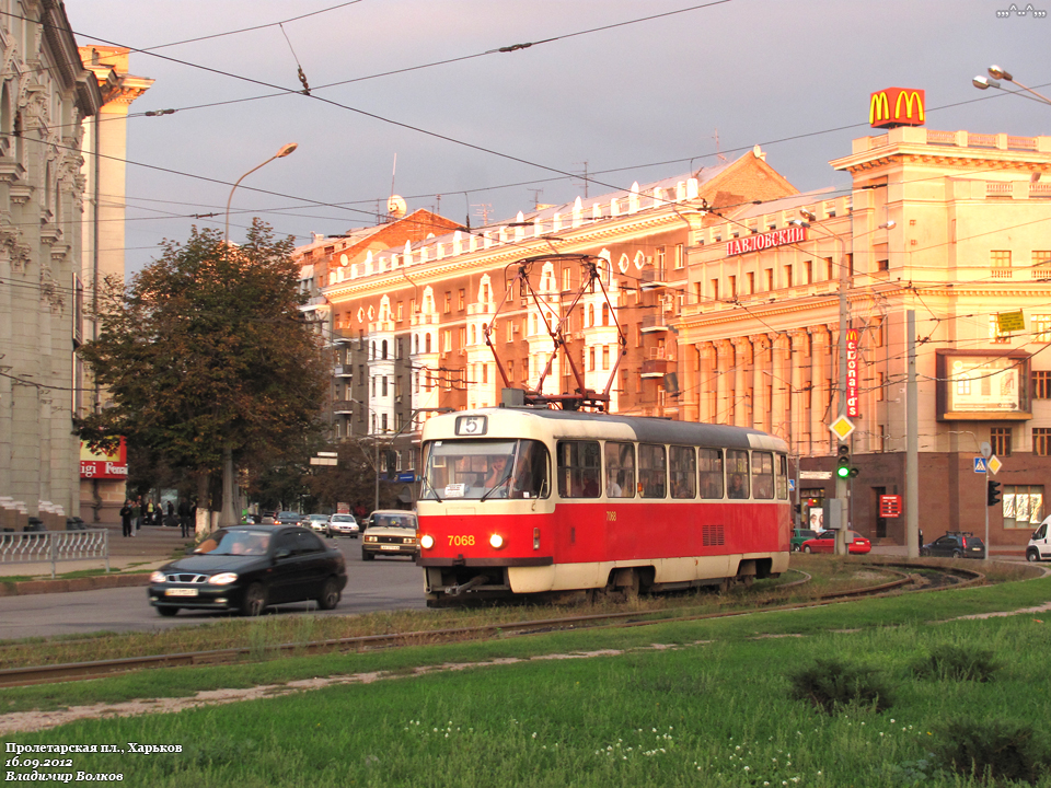 Tatra-T3SUCS #7068 5-го маршрута на Пролетарской площади