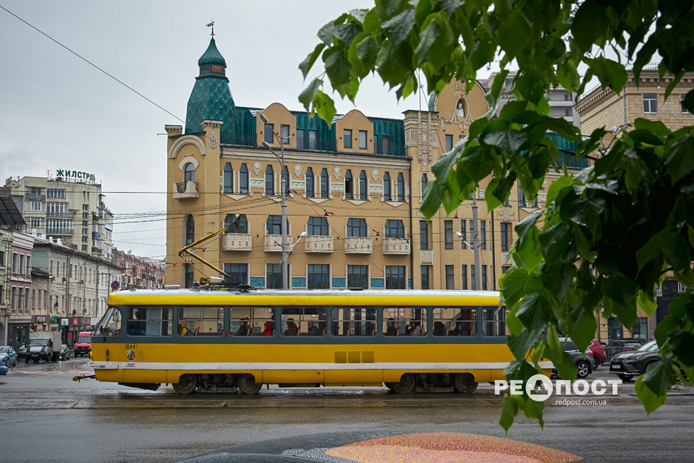 Tatra-T3R.P #244 6-го маршрута на Павловской площади возле улицы Университетской