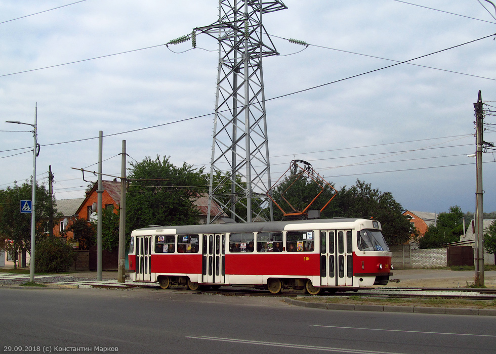 Tatra-T3SUCS #310 28-го маршрута на улице Шевченко на перекрестке с улицей Кольцовской