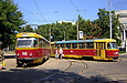 Tatra-T3SU #416 14-го маршрута (неисправен) и #1880 8-го маршрута на перекрестке улиц Плехановской и Молодой Гвардии