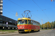 Tatra-T3SU #422 20-го маршрута на улице Октябрьской революции приближается к остановке "Октябрьское трамвайное депо"