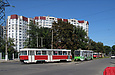 Tatra-T3A #475 27-го маршрута и КТМ-19КТ #3106 8-го маршрута на улице Морозова