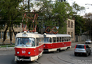 Tatra-T3SU #513-514 27-го маршрута поворачивает с улицы 1-ой Конной армии на улицу Октябрьской революции