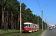 Tatra-T3SU #513-514 26-го маршрута на улице Героев труда в районе остановки "Сосновый бор"