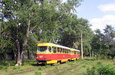 Tatra-T3SU #587-588 26-го маршрута следует от остановки "улица Плиточная" к станции метро "Пролетарская"