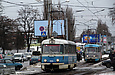 Tatra-T3SU #599 16-го маршрута и Tatra-T3SUCS #7240 27-го маршрута на улице Академика Павлова возле станции метро "Академика Барабашова"