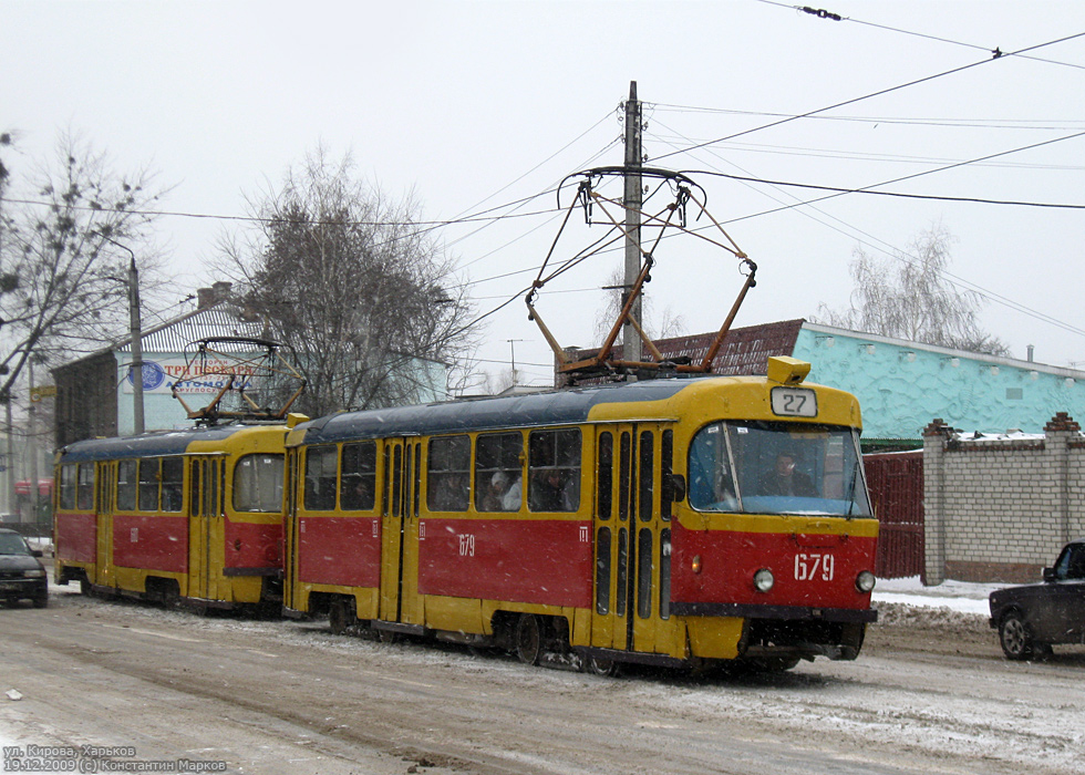 Tatra-T3SU #679-680 27-го маршрута на улице Кирова перед перекрестком с проспектом Гагарина