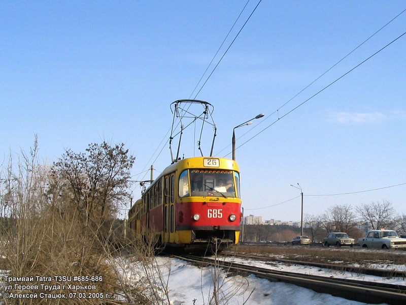 Tatra-T3SU #685-686, маршрут 26, на улице Героев труда возле моста через реку "Харьков"