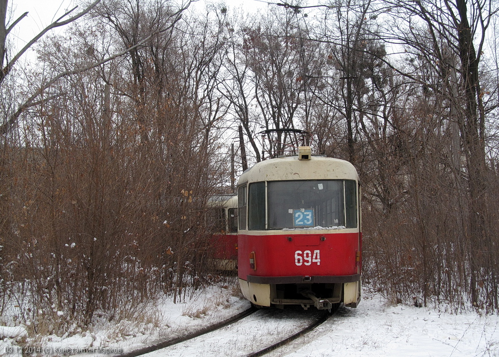 Tatra-T3SU #693-694 23-го маршрута на конечной станции "Станция Лосево"