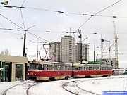 Tatra-T3SU #700-699 26-го маршрута разворачивается на конечной станции "Микрорайон 602"