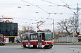 Tatra-T6A5 #4547 5-го маршрута поворачивает с Московского проспекта на площадь Защитников Украины