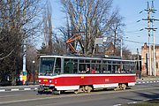 Tatra-T6A5 #8679 6-го маршруту на вулиці Академіка Павлова перед поворотом на проспект Героїв Харкова