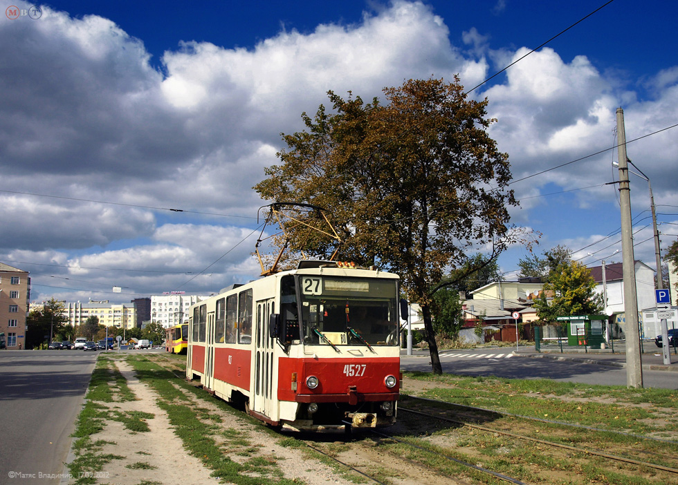 Tatra-T6B5 #4527 27-го маршрута на Московском проспекте в районе площади Восстания