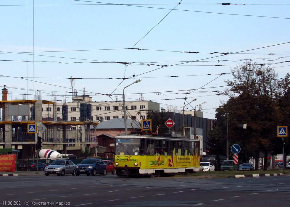 Tatra-T6B5 #4551 8-го маршрута на Московском проспекте возле станции метро "Защитников Украины"