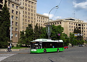 Богдан-Т70117 #2639 18-го маршрута на площади Свободы