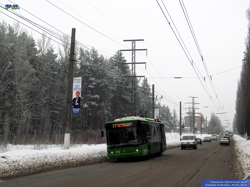 ЛАЗ-Е183А1 #2102 27-го маршрута на проспекте Любови Малой следует через Григоровский бор