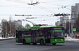 ЛАЗ-Е183А1 #2103 35-го маршрута на перекрестке Юбилейного проспекта и проспекта Льва Ландау