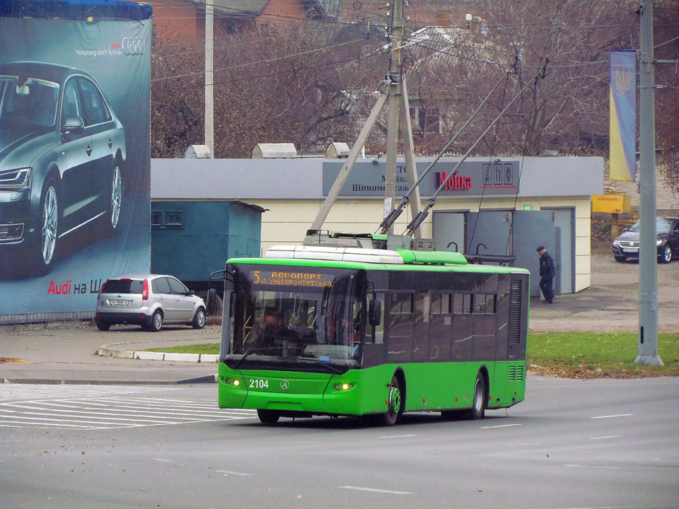 ЛАЗ-Е183А1 #2104 5-го маршрута на проспекте Гагарина в районе Державинской улицы