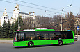 ЛАЗ-Е183А1 #2111 11-го маршрута поворачивает с Пролетарской площади на Соборный спуск