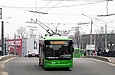 ЛАЗ-Е183А1 #2111 5-го маршрута на улице Гамарника спускается с Подольского моста